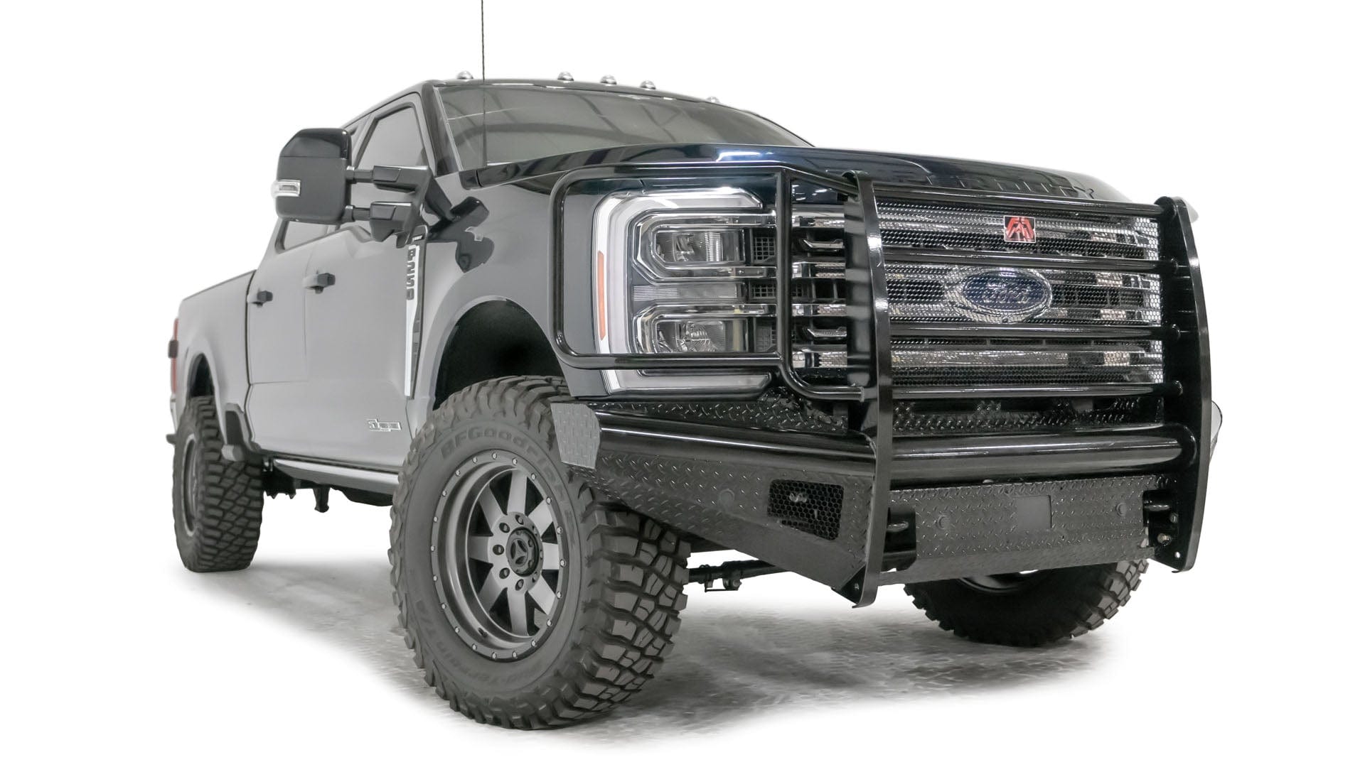 Fab Fours FS23-S5960-1 Ford F250/F350/F450/F550 Super Duty 2023 Black Steel Front Bumper Full Guard - BumperStock